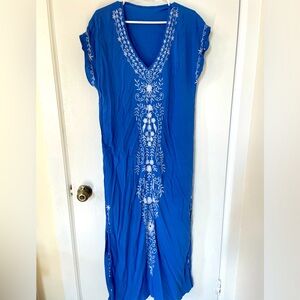 Long blue maternity or maxi dress size large great for beach or relaxing